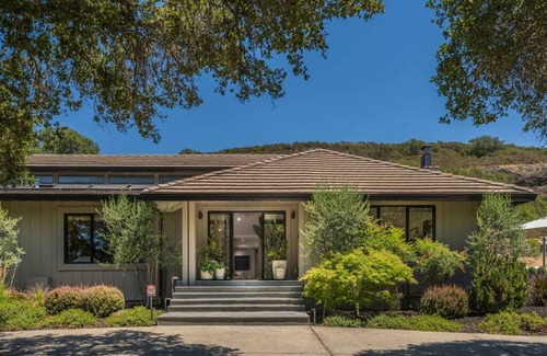 Calistoga Villa | Villa ∙ 8 bedrooms ∙ 18 guests
