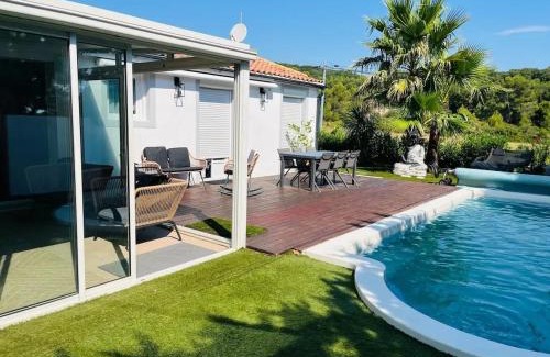 Saint-Paul-et-Valmalle Villa | Villa accueillante avec piscine à Saint-Paul-et-Valmalle