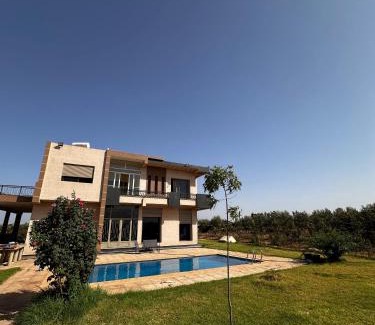 Sidi Slimane Moul Al Kifane Villa | Villa Adam