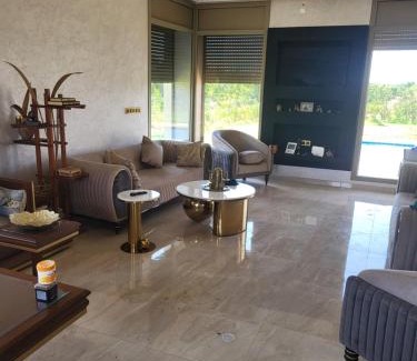 Sidi Slimane Moul Al Kifane Villa | Villa Adam