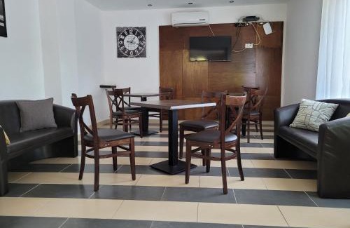 Siofok Aranypart Bed & Breakfast | VilLa AdeLe