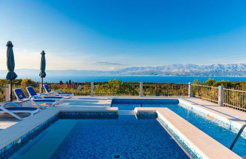 Supetar Villa | VILLA AGAPE - Three bedroom villa on 15k m2 olive grove - Incredible 360 view - Free parking - Private pool and jacuzzi