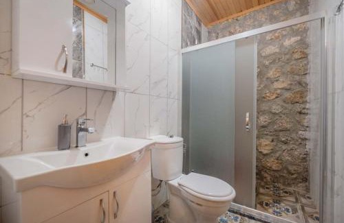 Uzunyurt House | Villa Ahenk / Faralya