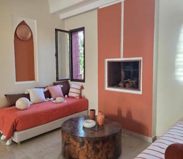 Zaouia Sidi Abdallah Ben Sassi Villa | Villa AIMA - avec Gourvernante