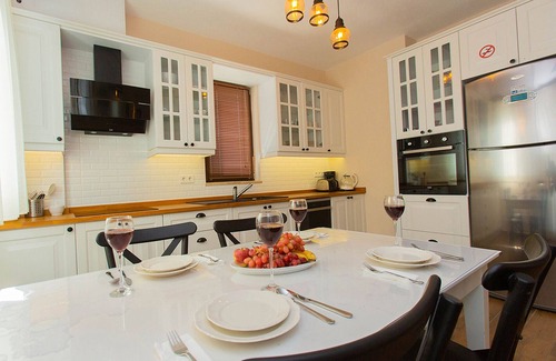 Dalyan Villa | Villa Akasya 3 bedrooms 2 bathrooms (twin bedroom downstairs)