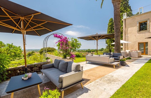 Montignoso Apartment | VILLA ALBERICO - SUITE P 6pax Sea view, A/C, Free WiFi, close to beach clubs