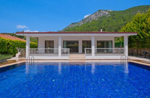 Uzumlu Villa | Villa Albina