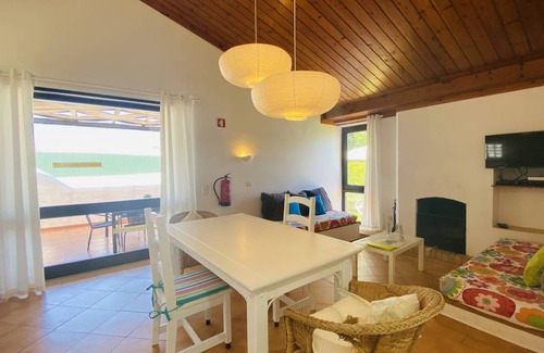 Areias de Sao Joao House | Villa, Albufeira, 2 bedrooms, 200 m from the Strip, 500m from the beach, pool and garden