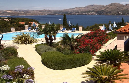 Cavtat Apartment | Villa Alegria Cavtat - Two Bedroom Apartment with Balcony and Sea View