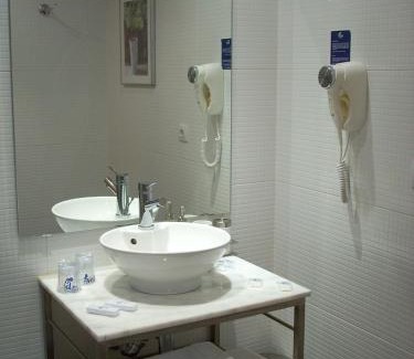 San Vicente del Raspeig Resort | Villa Alojamiento y Congresos - Villa Universitaria