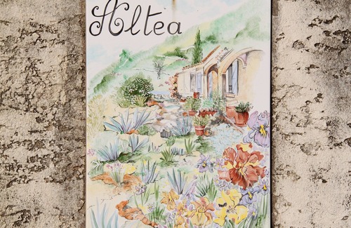 Roquebrun House | Villa Altea. Charming villa with panoramic views.