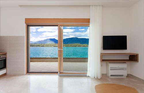 Tivat Apartment | Villa Amari waterfront, step to the sea and berth