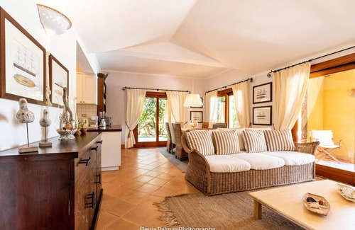 Chia Villa | Villa Ambra with private pool in Chia, just a stone throw from the finest beach