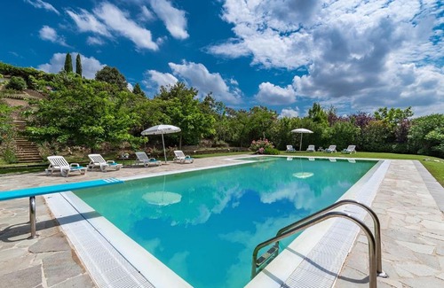 Corridonia Villa | VILLA AMBRAH 12&1, Emma Villas