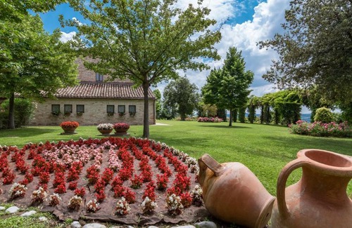 Corridonia Villa | VILLA AMBRAH 12&1, Emma Villas