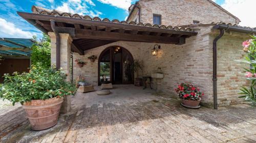 Corridonia Villa | VILLA AMBRAH 12&1, Emma Villas