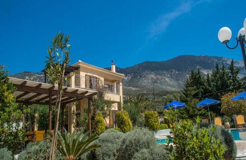 Karavados Villa | Villa Ammnoy Luxury Villa With Pool In Quiet Location, Near To Beach, Tavernas and Shops