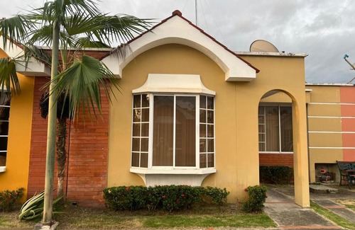 Machala Apartment | Villa amoblada en urbanización