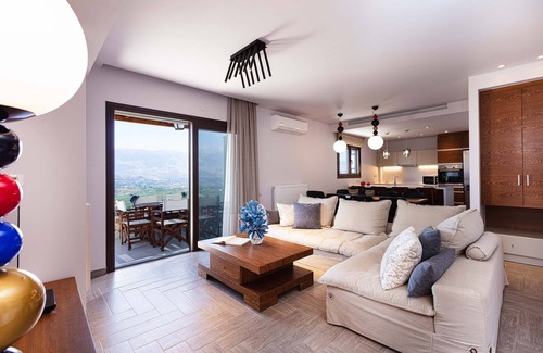 Apokoronas Villa | Villa Amygdalia I Luxury villa with pool & gorgeous mountain view