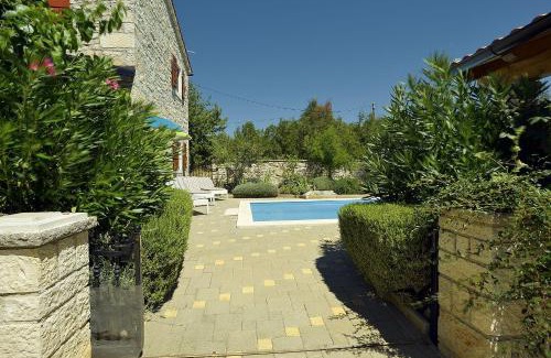 Cehici Villa | Villa Angelo & Marija