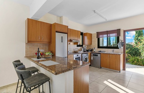 Kouklia Villa | Villa Angelos, Secret Valley - a villa that sleeps 6 guests in 3 bedrooms