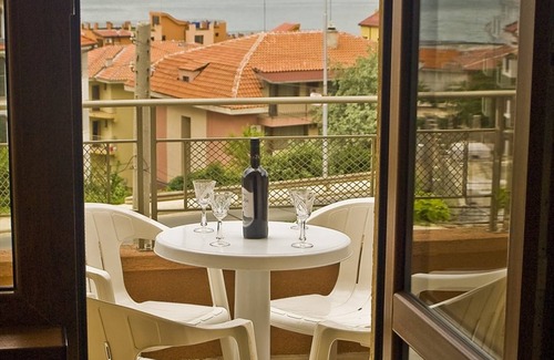 Sveti Vlas Villa | Villa “ani” Sveti Vlas Bulgarian Black Sea Coast Open may to october