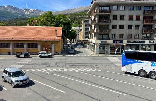 Barcelonnette Apartment | Villa Anita -centre ville -parking privé -wifi