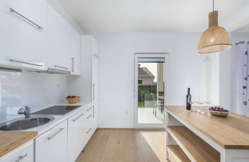 Vrvari Villa | Villa Anita for 7 people near Poreč with private pool and beautiful garden