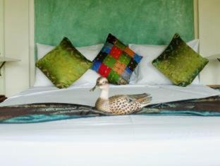 Sawangan House | Villa Anjing