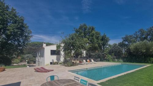 La Mole Villa | Villa Antassi enjoy the sun