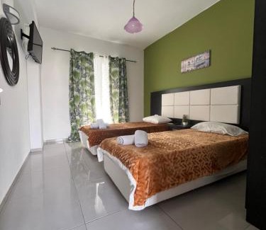 Amoudi Apartment | Villa Antonis deluxe apartments
