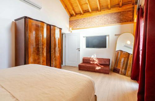 Fatih Villa | Villa Arancia Istanbul - Garden, BBQ, Sauna & Turkish Bath by the Tram in Fatih