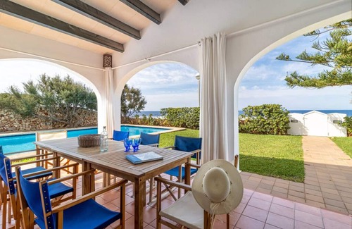 Cap d'Artrutx Villa | Villa Araucaria, primera línea, WiFi, AC, piscina