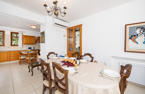 Argaka Villa | Villa Ariadne - Four Bedroom Villa, Sleeps 10