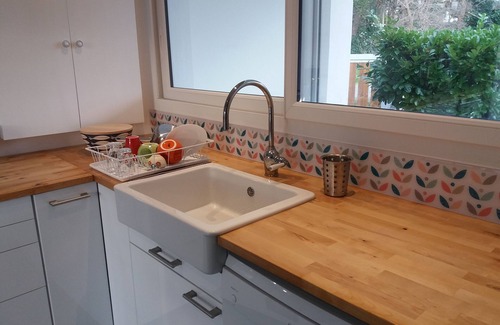 Leon House | Villa Arlande, near the lake and downtown Léon, furnished 3 *.
