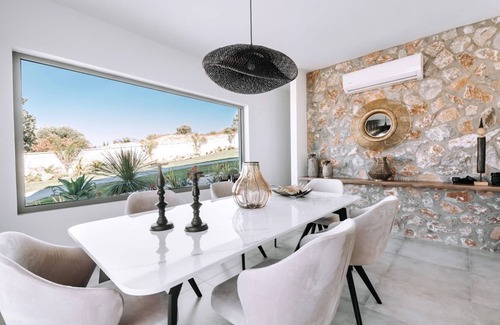 Ialyssos Villa | Villa Arnassica - Three Bedroom Villa, Sleeps 6