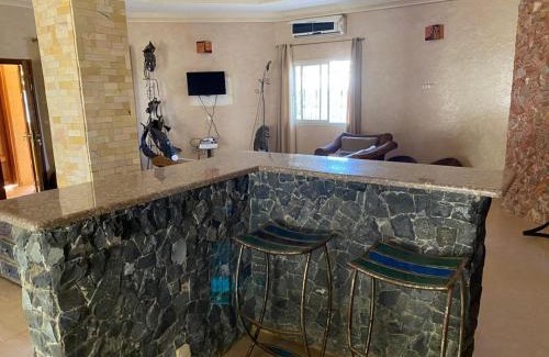 Toubab Dialao Apartment | villa artcanes 1