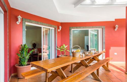 Puerto de la Cruz Villa | Villa Artigar, garden, swimming pool and bbq.