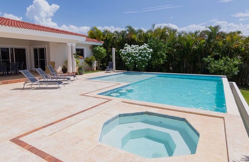 La Mulata Villa | Villa at Casa Linda With Amazing Pool & Jacuzzi