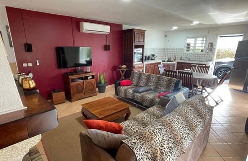 La Plaine des Cafres Villa | Villa at the foot of the Volcano