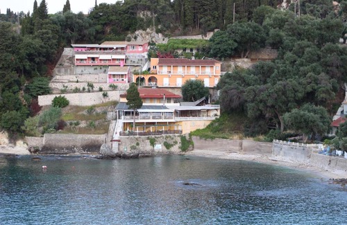 Lakones Apartment | VILLA ATHINA