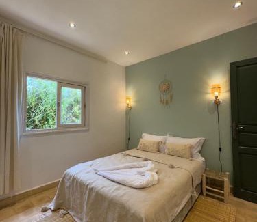 Lahebichate Villa | Villa Atlas Chill - Private Pool & 2 Bedroom - 10 Min to Medina