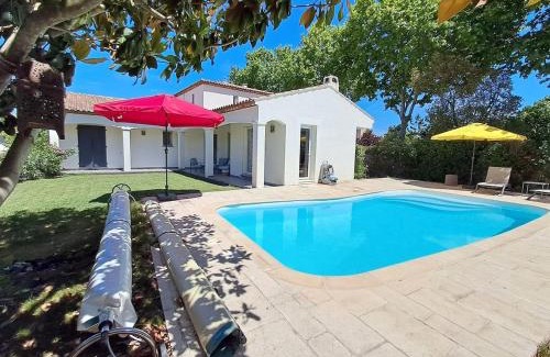 Saussan Villa | Villa au calme, jardin, piscine, jacuzzi