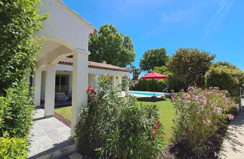 Saussan Villa | Villa au calme, jardin, piscine, jacuzzi