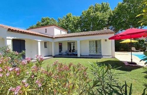 Saussan Villa | Villa au calme, jardin, piscine, jacuzzi