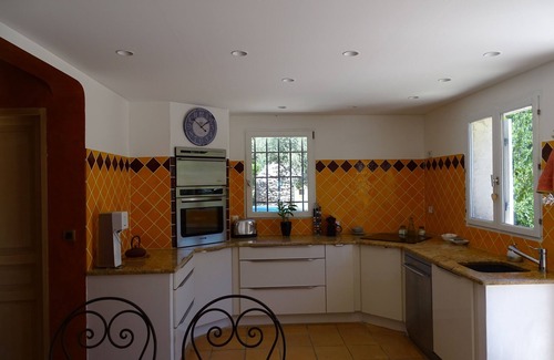 Meounes-les-Montrieux Villa | Villa au Petit Bonheur, 30 minutes from the sea