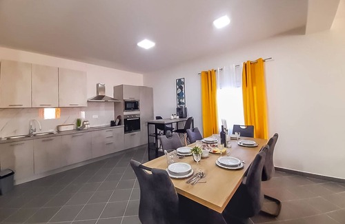Benkovac House | Villa Aura (V0111-K1) - Raštević