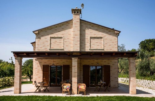 Villa Musone Villa | Villa Aurora - Osimo, nuova villa con piscina