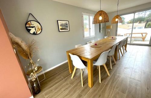 La Tranche-sur-Mer House | Villa avec piscine chauffée proche plage, WiFi, billard et garage à La Tranche-sur-Mer - FR-1-22-333
