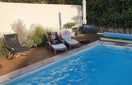 Bellegarde Villa | Villa Avec Piscine aux Pieds de la Pinède